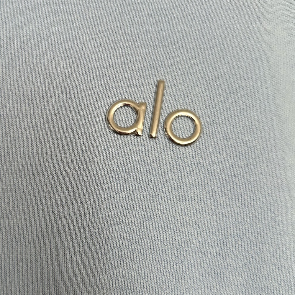 Alo Accolade Seashell Blue Crew Neck Sweatshirt - Picture 5 of 5